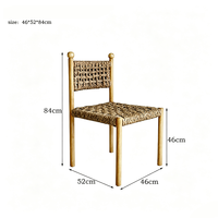 Chaise de salle à manger rustique en bois massif noir avec assise et dossier tressés, style méditerranéen, avec embouts en forme de boule