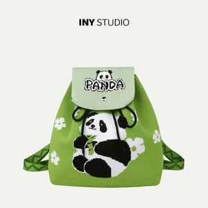 Zaini Invernali da <span class=keywords><strong>Donna</strong></span> alla Moda <span class=keywords><strong>in</strong></span> Maglia con Vari Design, Realizzati con Tessuti Ecologici, Confezione Regalo, Disponibili <span class=keywords><strong>in</strong></span> Stock - Product Image 4