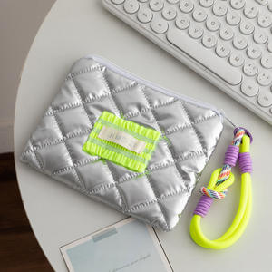 High Quality Nylon Makeup Bag <b>Waterproof</b> Travel Zipper Travel Bag Customized Zipper <b>Pouch</b> With Label Logo - Product Image 3