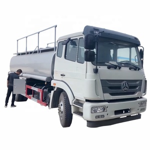 Camion-citerne à carburant en acier inoxydable Dong Feng 4*2 de 12-15 mètres cubes, mobile, pour ravitaillement en carburant, à prix abordable - Product Image 1