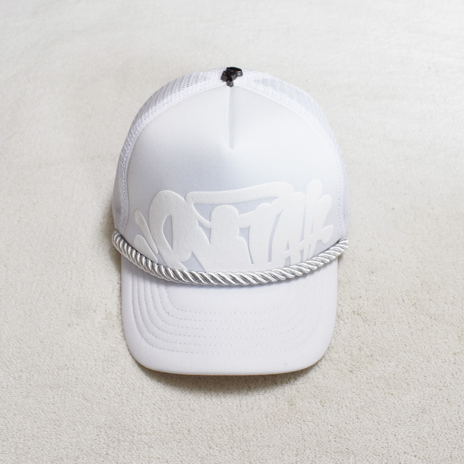 Bianco su bianco
