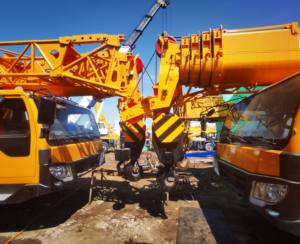 شاحنة مستعملة عالية الجودة QY 50K-II رافعة 50 طن عجلة 247kw محرك ديزل بمحرك مضخة رفع Max طن بيع رخيص من الصين - Product Image 5