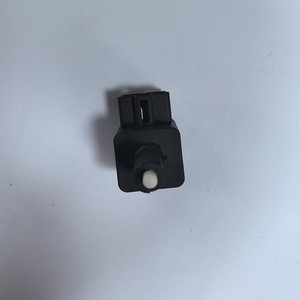 Interruptor de Luz de Freno Changan Yuexiang RY3.604.021 para Reemplazo y Reparación - Product Image 4