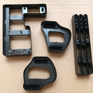 Troquel de corte personalizado de acero, acrílico y madera para cuero, tela, suelas y partes superiores. - Product Image 4