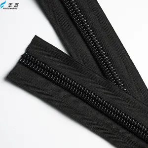 Wholesale High Quality 35 Colors 3# 5# 7# 8# 10# Invisible Nylon Zipper For Dress bags luggage