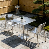 Ensemble de table et chaises de salon d'extérieur minimaliste moderne en acier inoxydable, mobilier d'extérieur