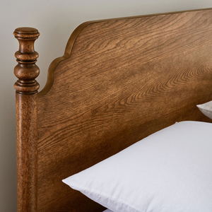 <span class=keywords><strong>Letto</strong></span> <span class=keywords><strong>Matrimoniale</strong></span> Vintage in Legno Massello, Struttura <span class=keywords><strong>Letto</strong></span> di Lusso Americana <span class=keywords><strong>con</strong></span> Design Moderno a Onde Bordeaux per Camera Padronale - Product Image 5