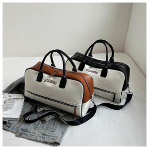 Sac de voyage unisexe en PU avec fermeture éclair, nouveau modèle, prix de gros, sac de sport minimaliste polyvalent à porter à l'épaule ou en bandoulière, ou à la main - Product Image 3