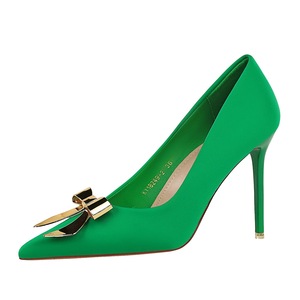 18249-K68 zapatos de tacón alto de satén para mujer a la moda Sexy Stiletto puntiagudo 5-6cm tacón <span class=keywords><strong>charol</strong></span> superior verano lazo de Metal - Product Image 3