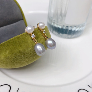 <span class=keywords><strong>Orecchini</strong></span> <span class=keywords><strong>di</strong></span> Lusso Placcati in Oro 18k con <span class=keywords><strong>Perle</strong></span> Naturali d'Acqua Dolce da 7-8mm - Product Image 3