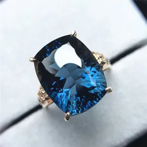 New Arrivals Unisex 18k Rose Gold Ring Jewelry Mazarine Blue Big Gemstone 13.2ct Natural Topaz Ring