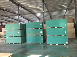Tablero de MDF Verde <span class=keywords><strong>Resistente</strong></span> a <span class=keywords><strong>la</strong></span> Humedad de 4*8 Pies y 18 mm con <span class=keywords><strong>Melamina</strong></span> - Product Image 6