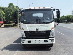 รถบรรทุกขนส่งน้ำมันดีเซลและเบนซินแบบประหยัด รุ่น 5000L-15000L รถบรรทุกถังน้ำมัน รถขนส่งน้ำมันเบนซินแบบพิเศษ - Product Image 5