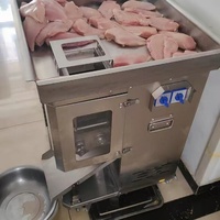 Volledig roestvrijstalen semi-automatische gemotoriseerde vlees snij- en gehaktmolenapparatuur, capaciteit 750 kg/uur voor restaurants en kantines