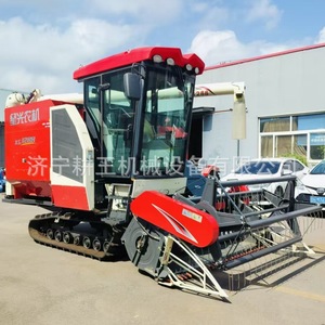 Moissonneuse-batteuse 130 CV, capacité d'alimentation 7,0 kg/s, châssis sur chenilles, pour céréales - Product Image 2
