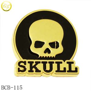 गोल आकार खोपड़ी लोगो उभरा कार लेबल के साथ सोने के रंग मिश्र धातु कार स्टाइल स्टीयरिंग व्हील प्रतीक हीरा - Product Image 5