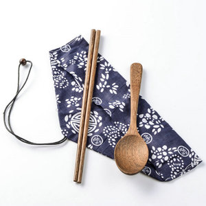 Ensemble de couverts de voyage écologiques en bois (baguettes, cuillère, fourchette) style simple pour 1 personne - Product Image 3