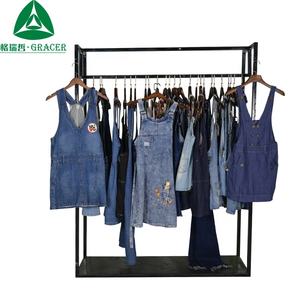 Gonne Salopette Estive in <span class=keywords><strong>Denim</strong></span> Usate di Alta Qualità per Donna, Miste all'Ingrosso, Origine Guangdong, Tutte le Taglie - Product Image 3