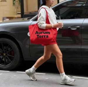 Sac fourre-tout en toile de coton uni recyclable avec logo personnalisé imprimé - Product Image 6