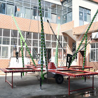 Équipement de trampoline de saut à l'élastique pour quatre personnes à prix d'usine attractif avec lumières colorées avec remorque pour enfants et adultes