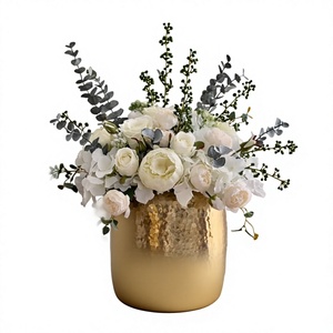 Vase à fleurs en métal martelé artisanal, finition dorée, centre de table décoratif, décoration moderne pour la maison, support pour plantes - Product Image 1