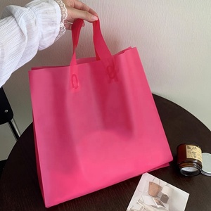 ถุงช้อปปิ้ง LUOYI SD-524 แบบพิมพ์โลโก้ตามสั่ง ผลิตจากพลาสติก PE ผิวด้าน พร้อมหูหิ้ว สำหรับป้องกันฝุ่นและบรรจุภัณฑ์ - Product Image 4