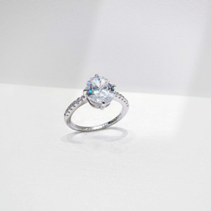 Anillo cuadrado de plata de ley 925 chapado en oro Grace, personalizado para mujer, con circonita delicada, de lujo, para boda, con corte marquesa. - Product Image 1