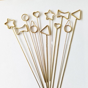 Soporte de metal al por mayor para tarjetas florales, clips para tarjetas de lugar, soporte de metal para mensajes DIY para ramos, varillas para tarjetas de mensaje. - Product Image 6