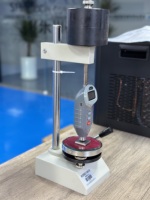 Handheld 0-100HD Shore D Hardness Tester Portable Shore Hardness Meter for Hard Rubber Elastomers Hermoplastics Sports Equipment