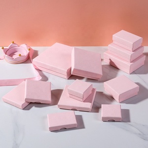 Caja de embalaje de joyería fina de papel rosa bonita de 1,<span class=keywords><strong>5</strong></span> <span class=keywords><strong>cm</strong></span> de espesor para pendientes de collar y pulsera - Product Image 2