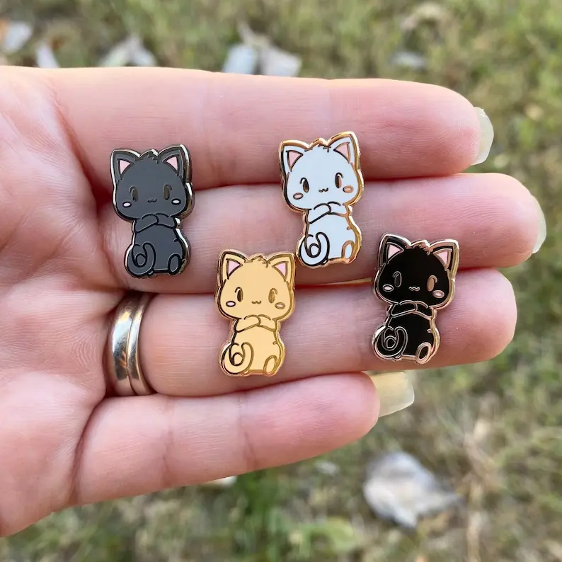 Mini Kitty Hard Enamel Pin: Adorable Zinc Alloy Metal Craft for Cat Lovers