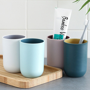 Vaso simple de dos tonos para enjuague bucal, para exportación, vaso de plástico liso para cepillos de dientes, vaso para cepillarse los dientes. - Product Image 1