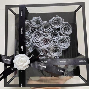 Boîte en acrylique en forme de cœur en gros pour roses éternelles préservées pour la Fête des Mères, la <span class=keywords><strong>Saint</strong></span>-<span class=keywords><strong>Valentin</strong></span> - Product Image 4