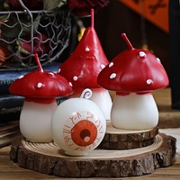 Bougies décoratives uniques faites à la main en forme de champignon rouge et blanc pour Halloween, idéales pour la décoration de fêtes sur le thème de la forêt