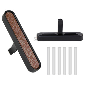 Klip ventilasi mobil logam <span class=keywords><strong>Premium</strong></span> dengan kulit Logo kustom parfum mobil tahan lama wangi kuat - Product Image 1