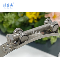 Pince flexible pour conduit de ventilation de différentes tailles