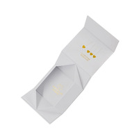 Dossiers en papier magnétiques de luxe personnalisés boîte-cadeau en carton pour vêtements chaussettes fourrure avec stratification mate gaufrage matériaux recyclés
