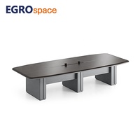 Solution d'espace de travail EGROspace, table de conférence, mobilier moderne, salle de réunion, table de réunion en placage de bois