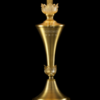 Lampe de table à LED traditionnelle en laiton de haute qualité VH, design élégant rond doré, abat-jour en tissu adapté à l'éclairage de la chambre d'hôtel