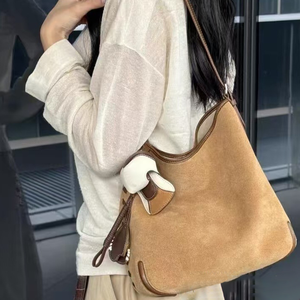 Bolso de hombro con forma geométrica, bolso de mujer elegante y único, bolso texturizado artístico para mujer - Product Image 2