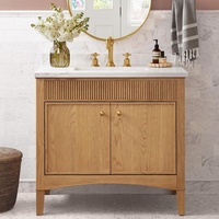 Meuble-lavabo autoportant à façade cannelée avec double porte de rangement, vasque en céramique, finitions personnalisées, armoire de salle de bain de luxe rétro