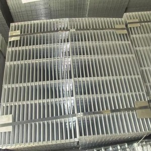Galvanized Welded Wire Mesh Panel with Bending & Cutting Services for Chicken and Poultry Cage Systems - Product Image 4