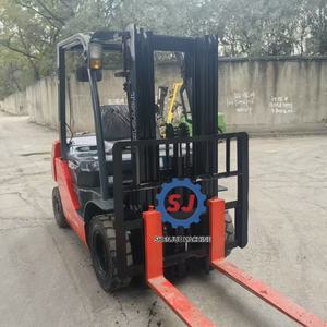 Montacargas Toyota Usado de 3 Toneladas en Buenas Condiciones, Hecho en Japón, Bajo Precio, Bajo Costo y Seguro, Equipo de Ingeniería Mecánica - Product Image 2