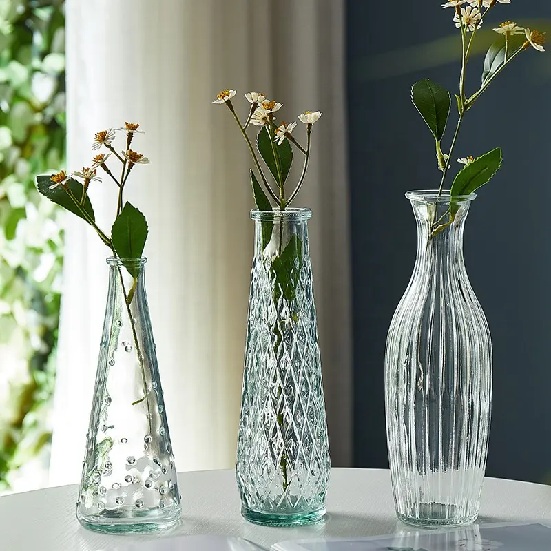 Vase à fleurs en relief vintage à bourgeon unique MF-L507Glass Vases à bourgeon transparent en vrac Mini Vases en verre mignons pour mariage à la maison