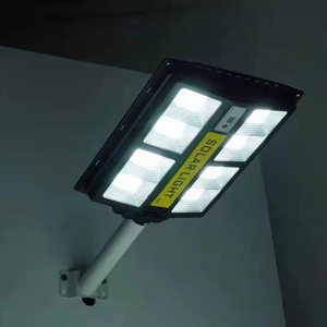 <span class=keywords><strong>Lampadaire</strong></span> <span class=keywords><strong>solaire</strong></span> à LED en gros bras de lampe <span class=keywords><strong>autonome</strong></span> intégré 100w 200w télécommande - Product Image 1