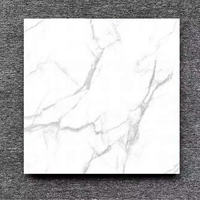 Carreaux de sol en porcelaine blanche polie brillante 60x60 pour intérieur de maison de luxe léger