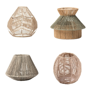 <span class=keywords><strong>Lampada</strong></span> <span class=keywords><strong>a</strong></span> <span class=keywords><strong>Sospensione</strong></span> Naturale in Corda e Rattan Intrecciato, <span class=keywords><strong>Paralume</strong></span> Semplice Fatto <span class=keywords><strong>a</strong></span> Mano - Product Image 1