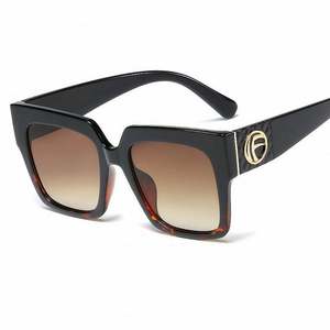 Gafas de Sol Cuadradas Extra Grandes con Marco Negro y Protección UV400, Estilo Vintage para Mujer, Moda 2019 - Product Image 3