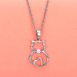 Collana con Gattino per Donne, Ciondolo a Cuore Traforato, Gioiello Minimalista alla Moda per Uso Quotidiano, Stile Dolce - Product Image 6