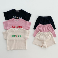 Ensemble pour bébé et tout-petit de style coréen Angou, nouvelle arrivée estivale, garçons et filles, haut en gaufre mignon brodé + short uni